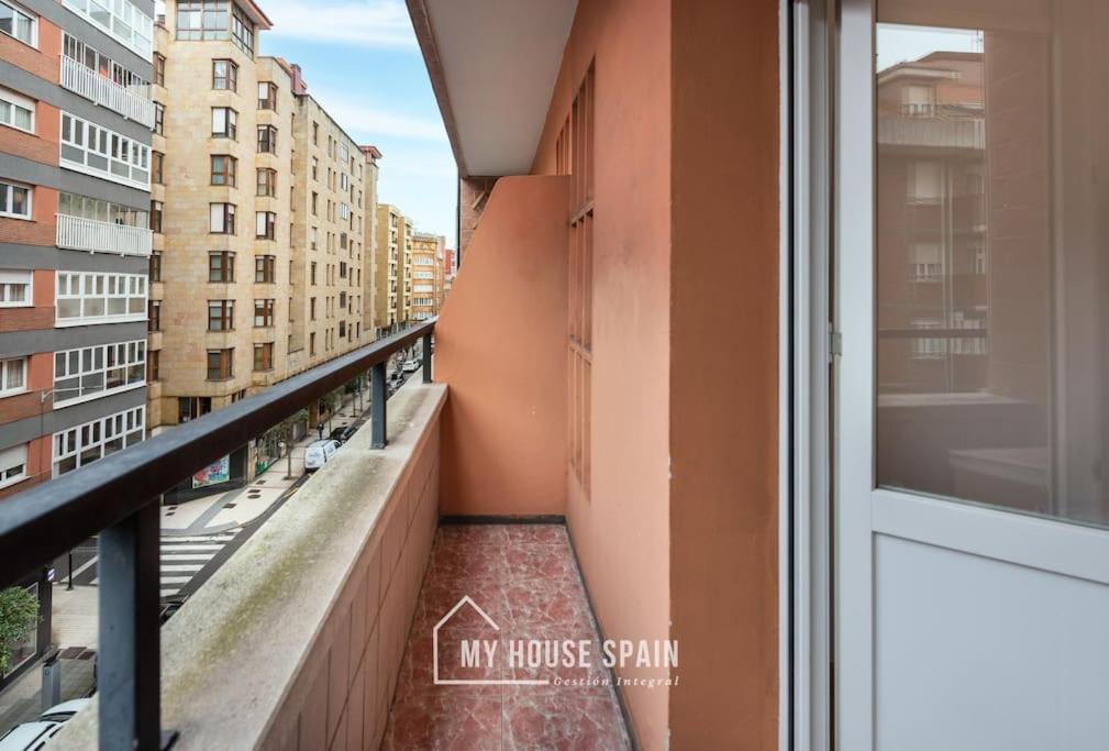 Myhousespain - Luminoso Y Amplio Piso En El Centro Gijon Exterior photo